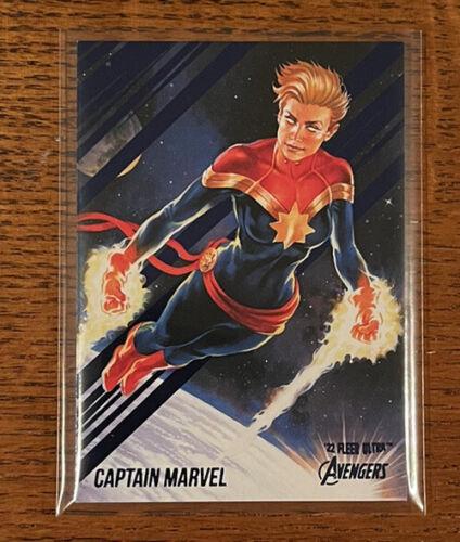 Captain Marvel [Blue Foil] #13