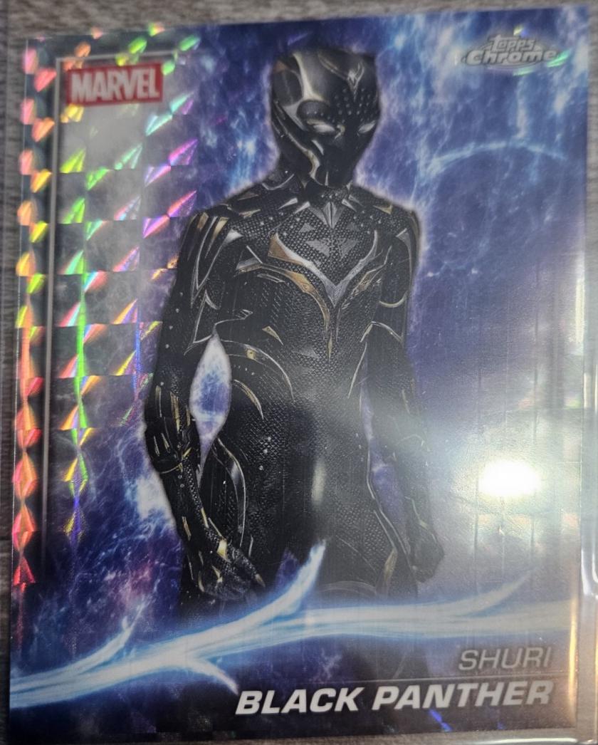 Black Panther [Prism Refractor] #140