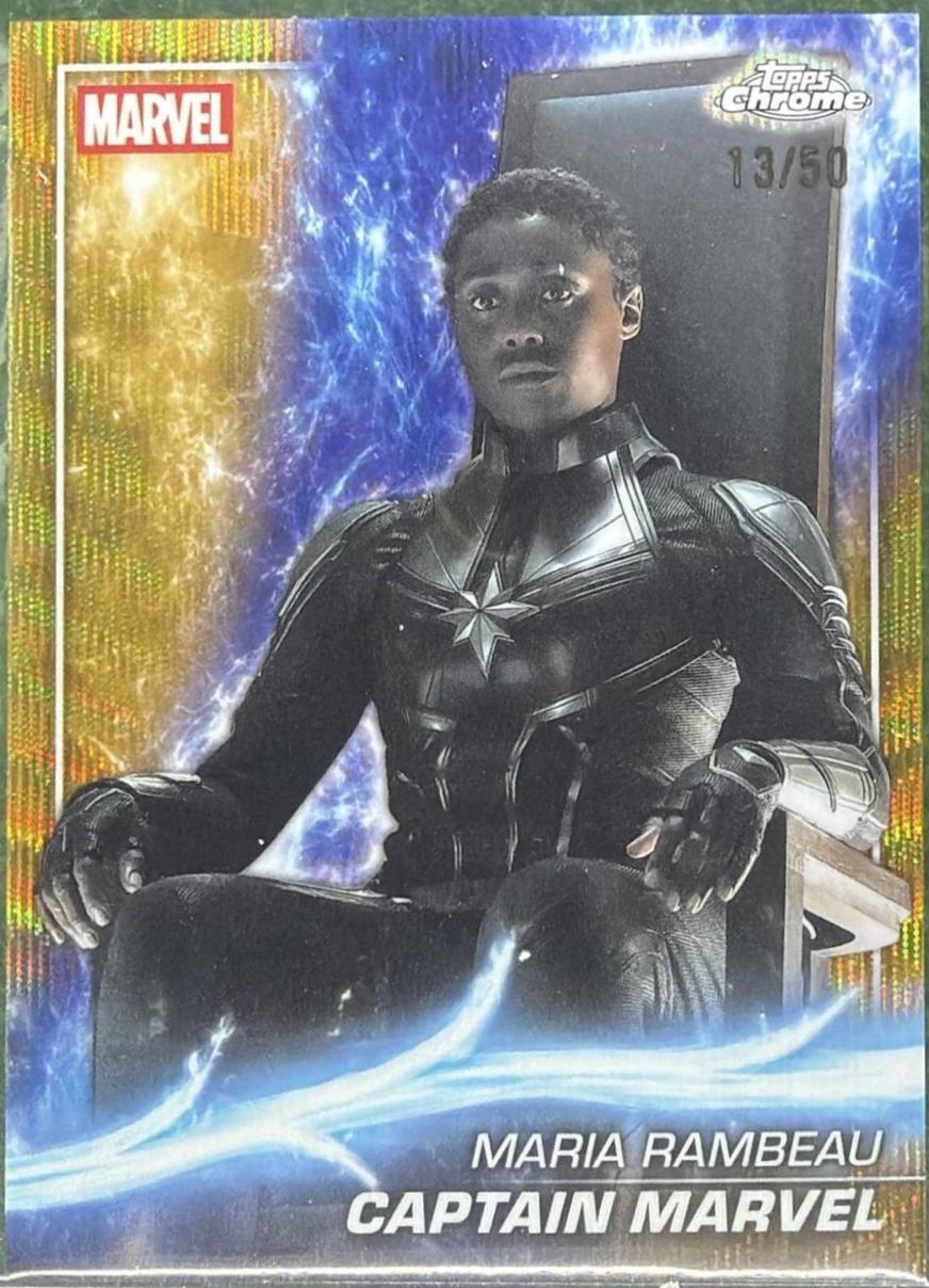 Captain Marvel [Gold Wave Refractor] #133