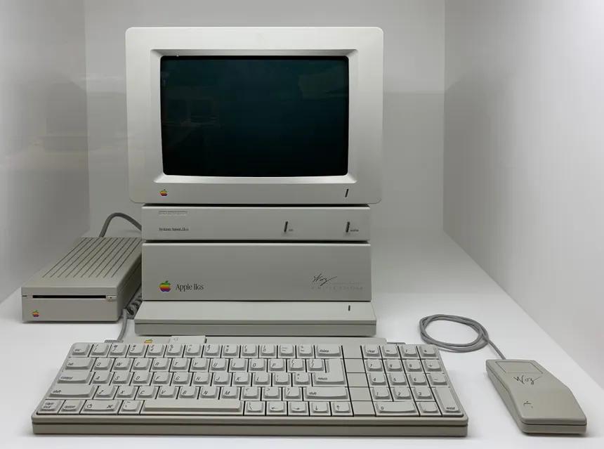 Apple IIgs [Rom Version 3]