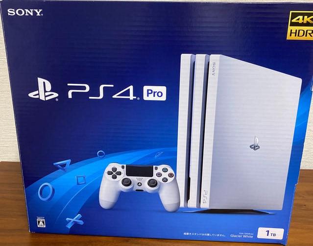 PlayStation 4 Pro Glacier White 1TB