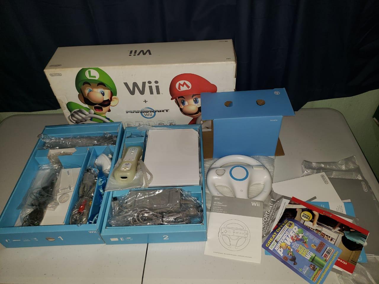 Nintendo Wii System [Mario Kart White Bundle ]