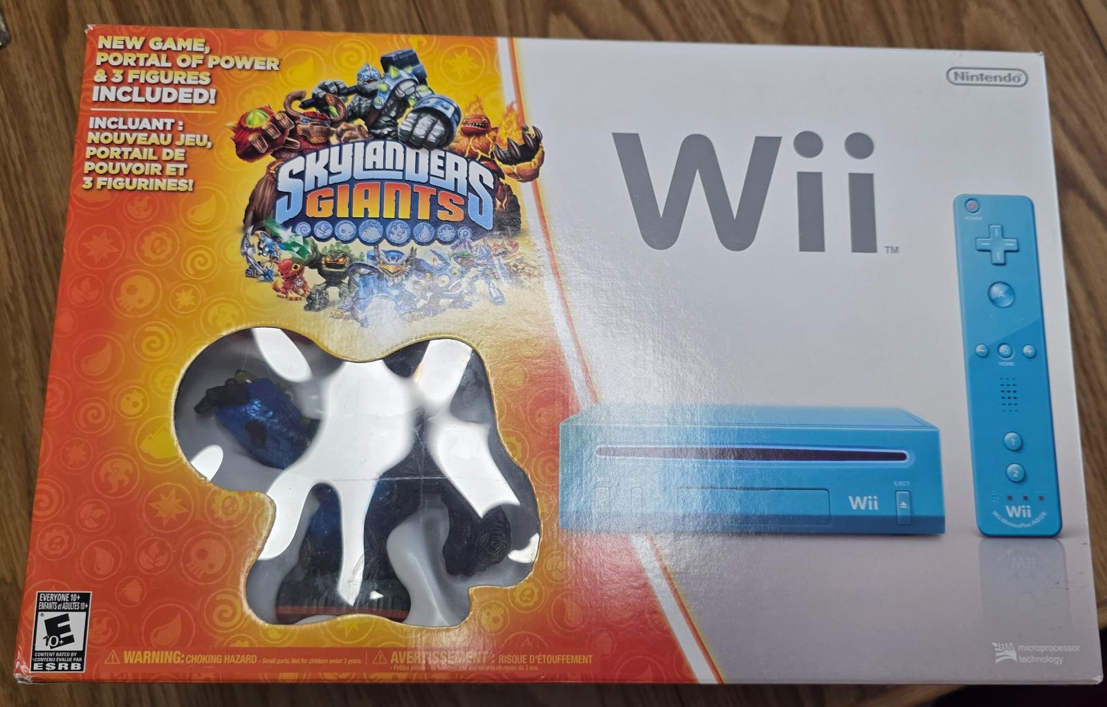 Skylanders Giants Wii Console Bundle