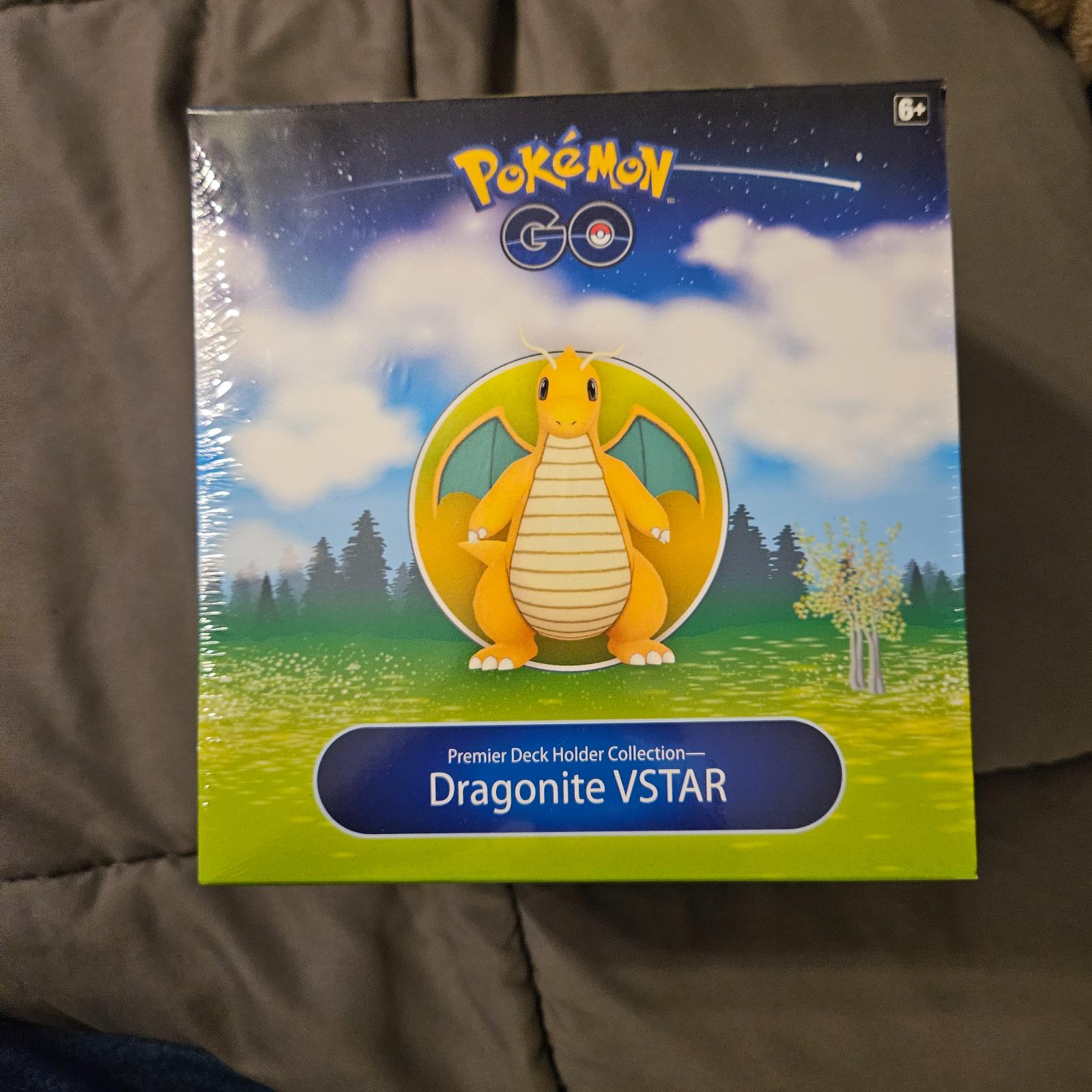 Dragonite VSTAR Premier Deck Holder Collection