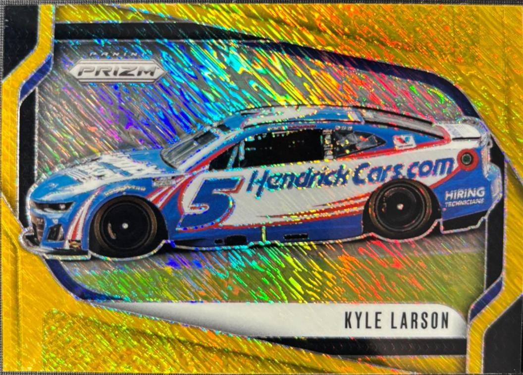 Kyle Larson [Gold Shimmer] #106