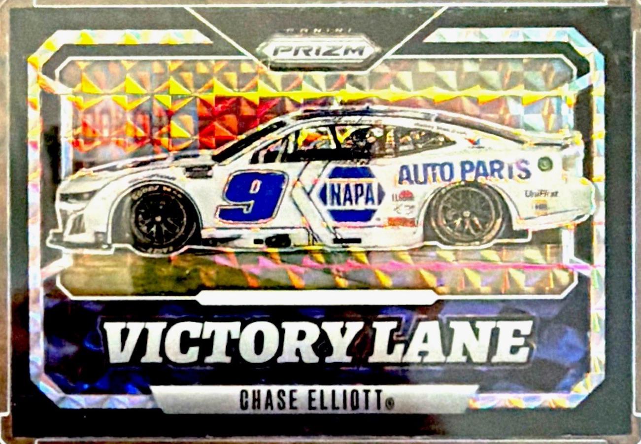 Chase Elliott [Black Finite] #1