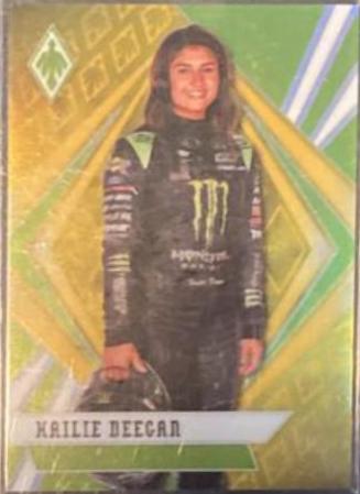 Hailie Deegan [Gold] #10