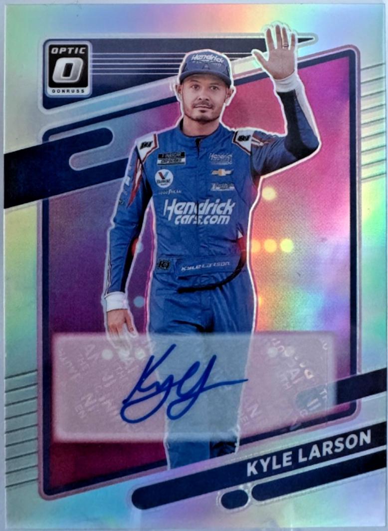 Kyle Larson [Signature Holo] #19