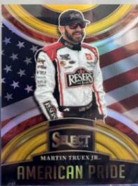 Martin Truex Jr. [Gold Prizm] #9