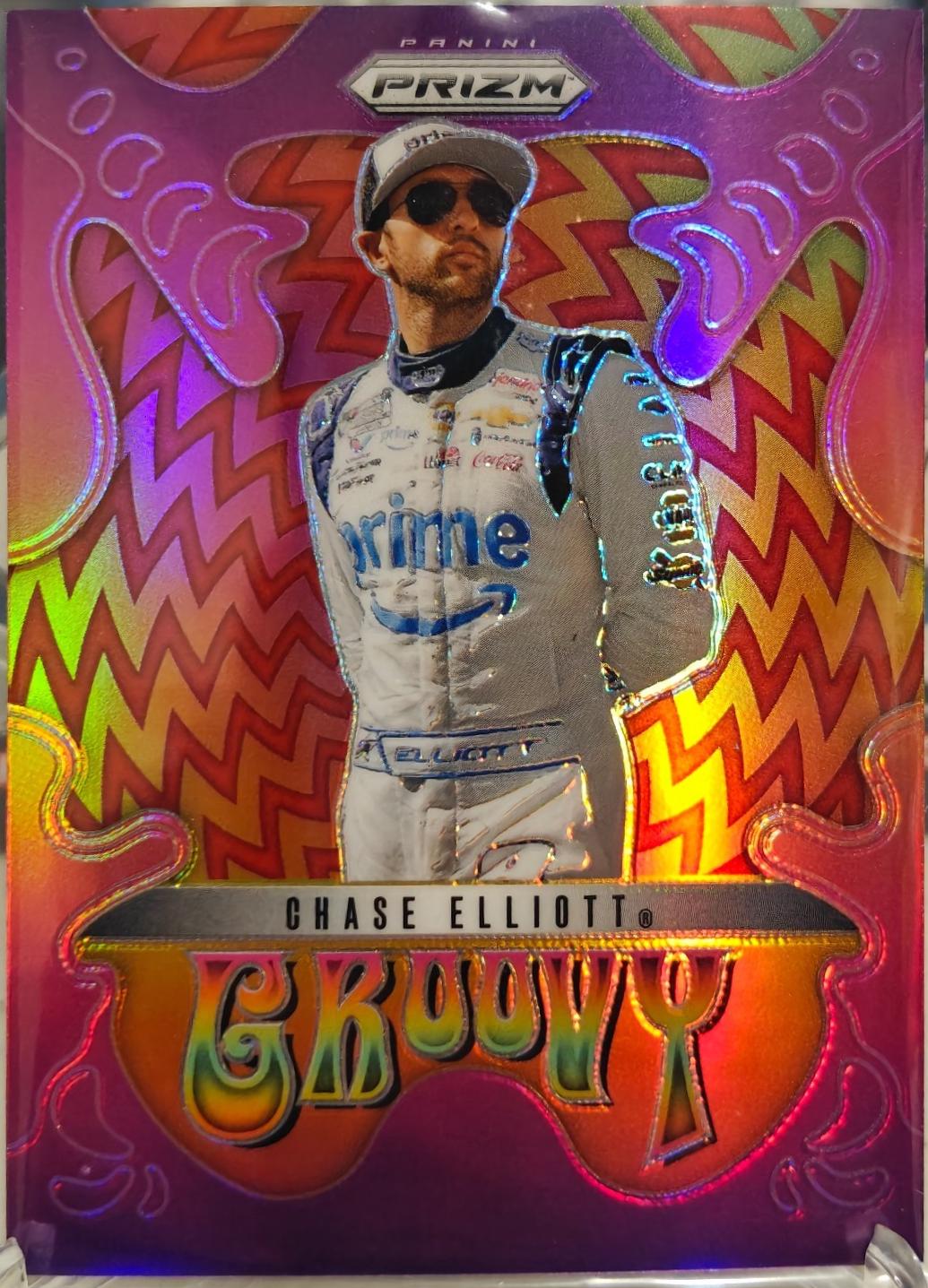 Chase Elliott [Red] #8