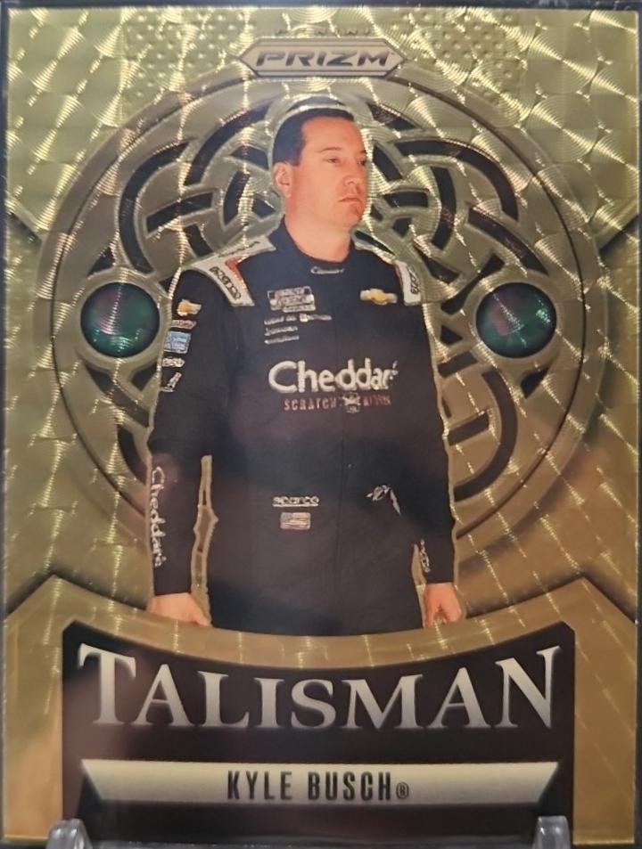 Kyle Busch [Gold Vinyl] #7