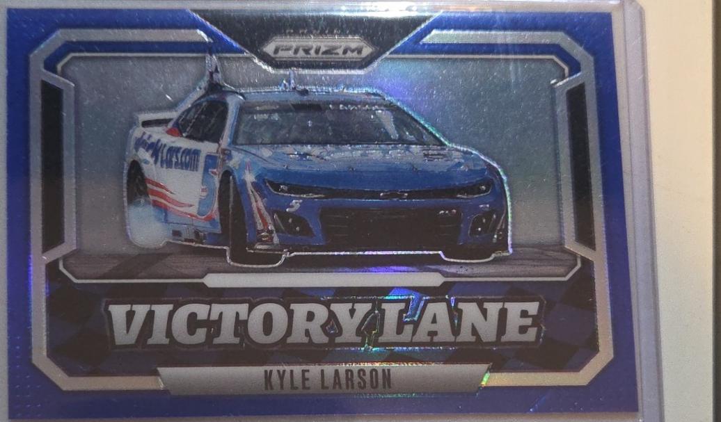 Kyle Larson [Blue] #7