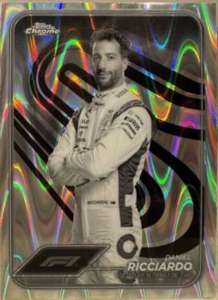 Daniel Ricciardo [Orange RayWave Refractor] #18