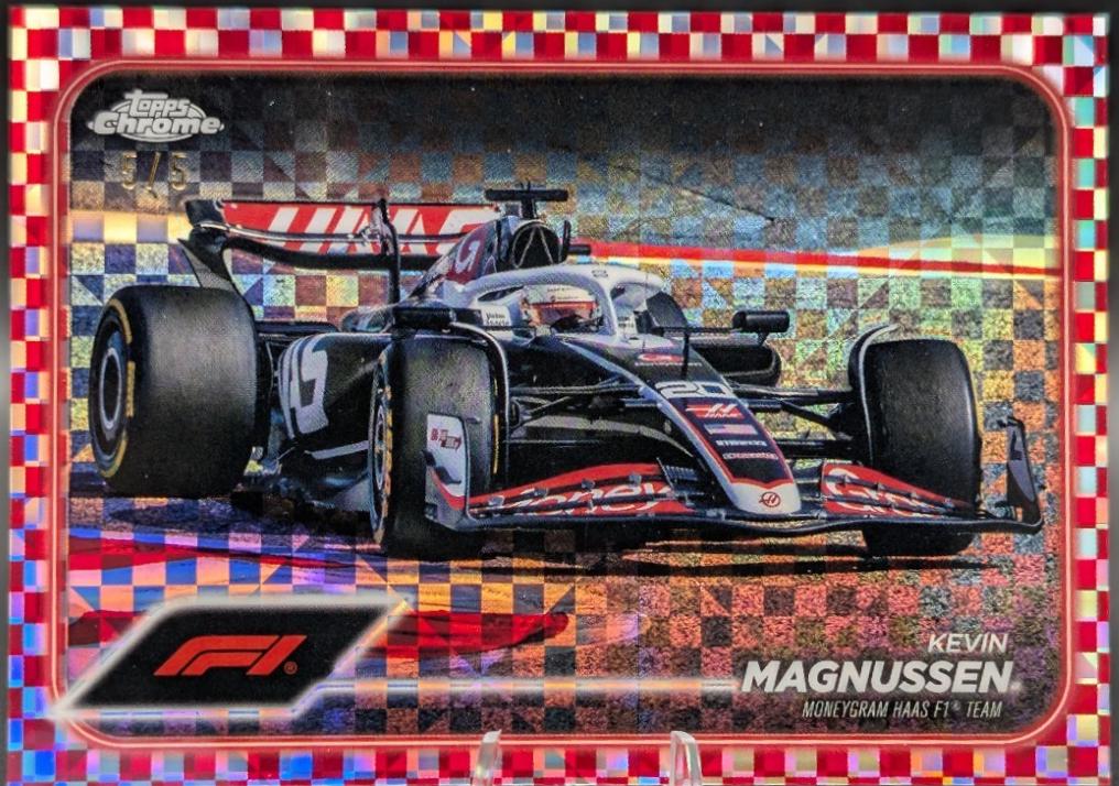 Kevin Magnussen [Checker Flag Red Refractor] #88
