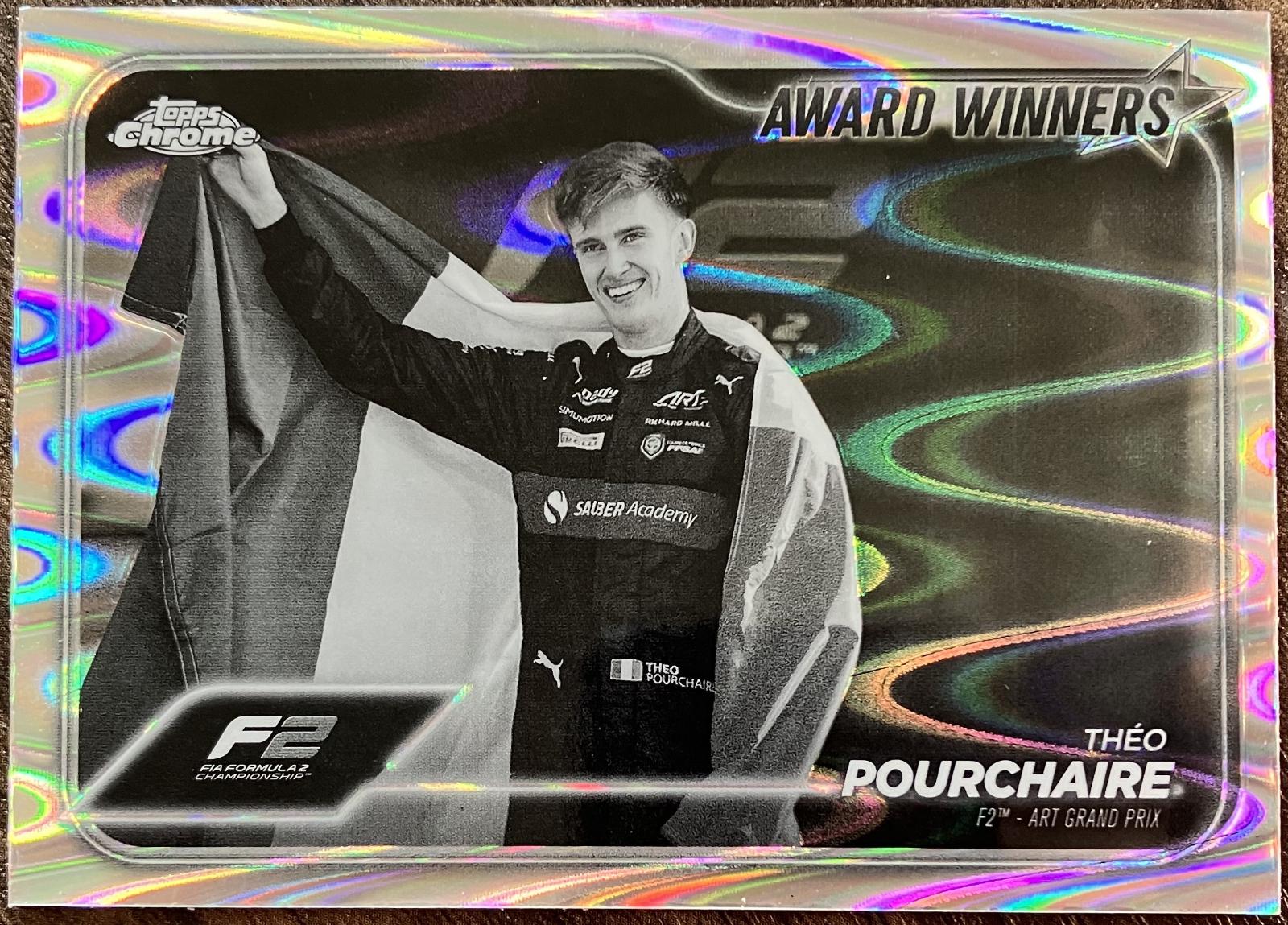 Theo Pourchaire [Black White RayWave Refractor] #185
