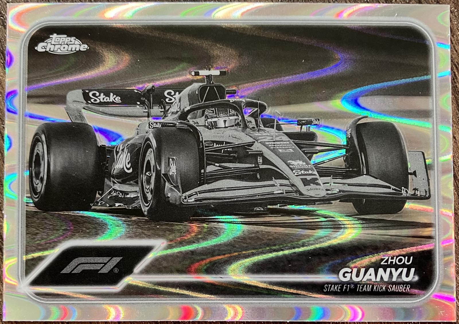 Zhou Guanyu [Black White RayWave Refractor] #86