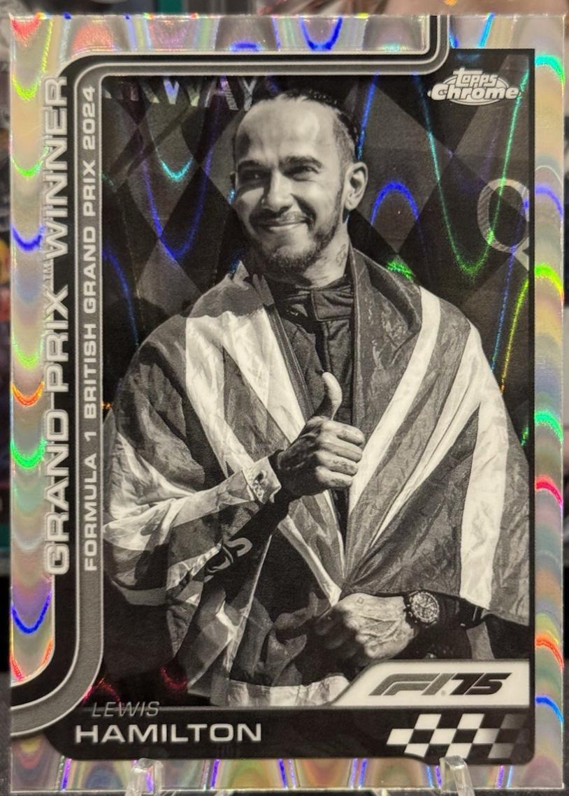 Lewis Hamilton [Black White RayWave Refractor] #104