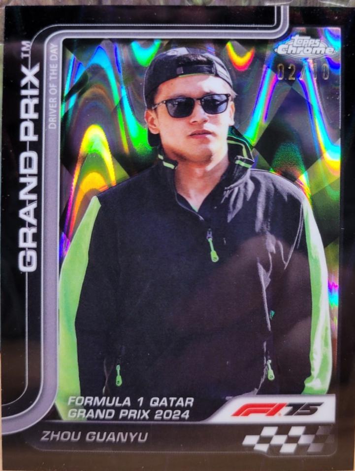 Zhou Guanyu [Black RayWave Refractor] #144