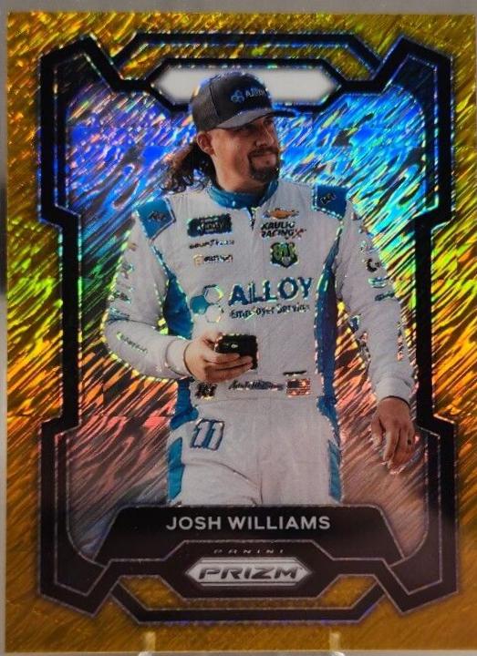Josh Williams [Gold Shimmer FOTL] #82