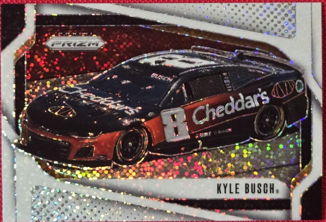 Kyle Busch [White Sparkle] #121