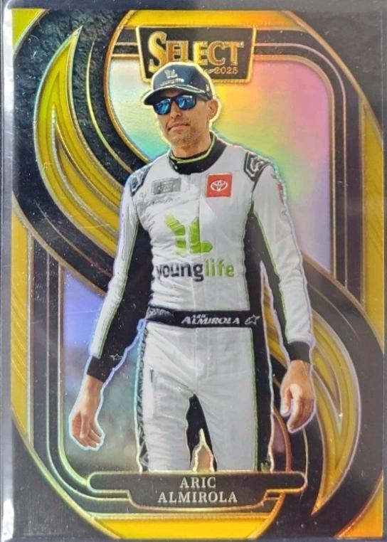 Aric Almirola [Gold Prizm] #297