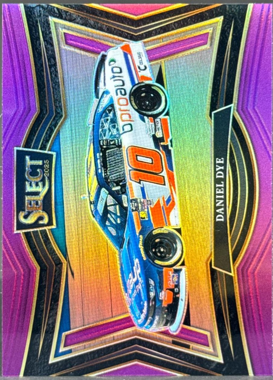 Daniel Dye [Purple Prizm] #130