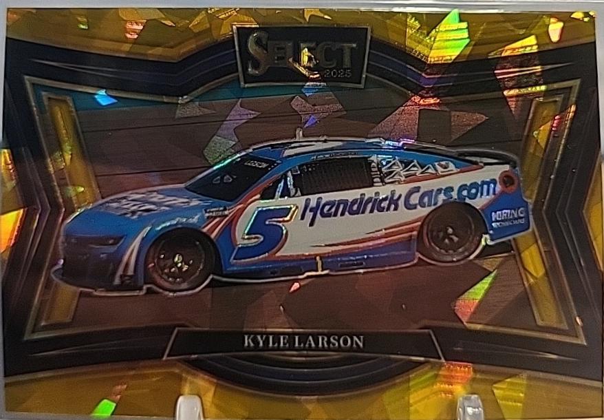 Kyle Larson [Gold Ice Prizm] #107