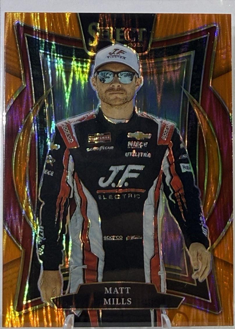 Matt Mills [Orange Flash Prizm] #8