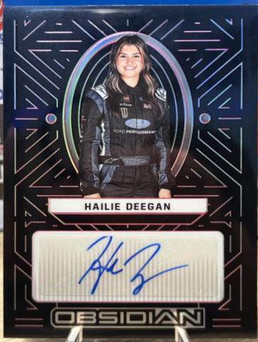 Hailie Deegan [Autograph Purple] #35