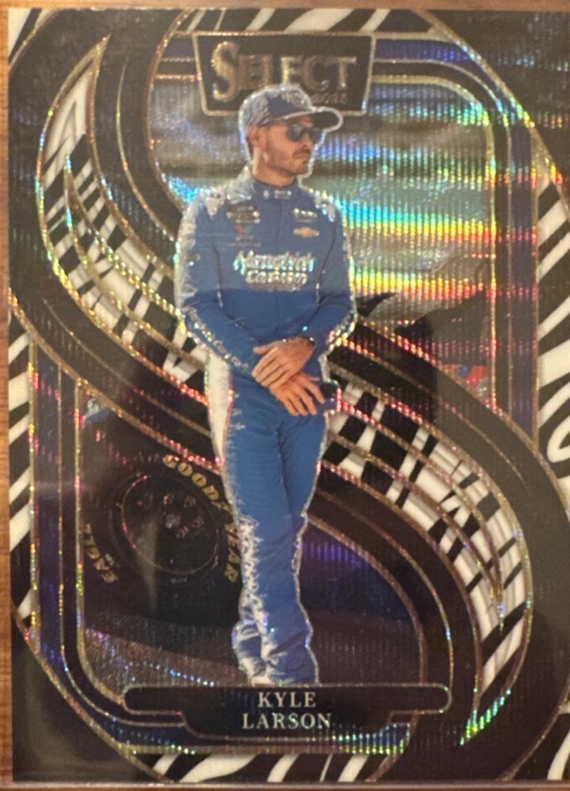 Kyle Larson [Zebra Prizm] #207