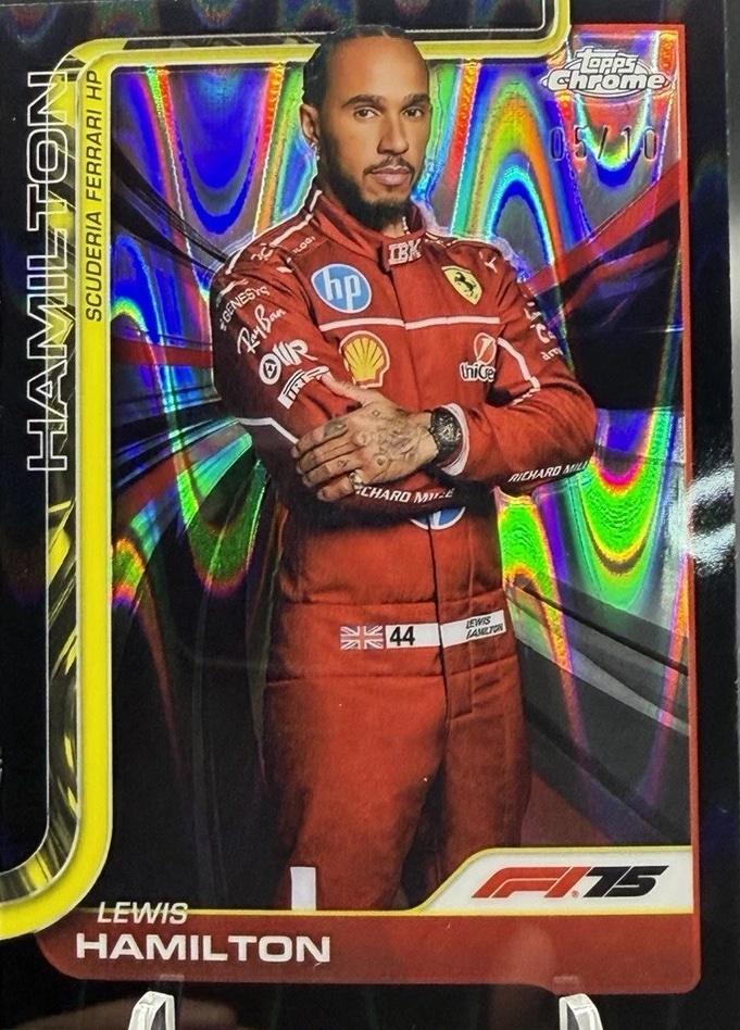 Lewis Hamilton [Black RayWave Refractor] #4
