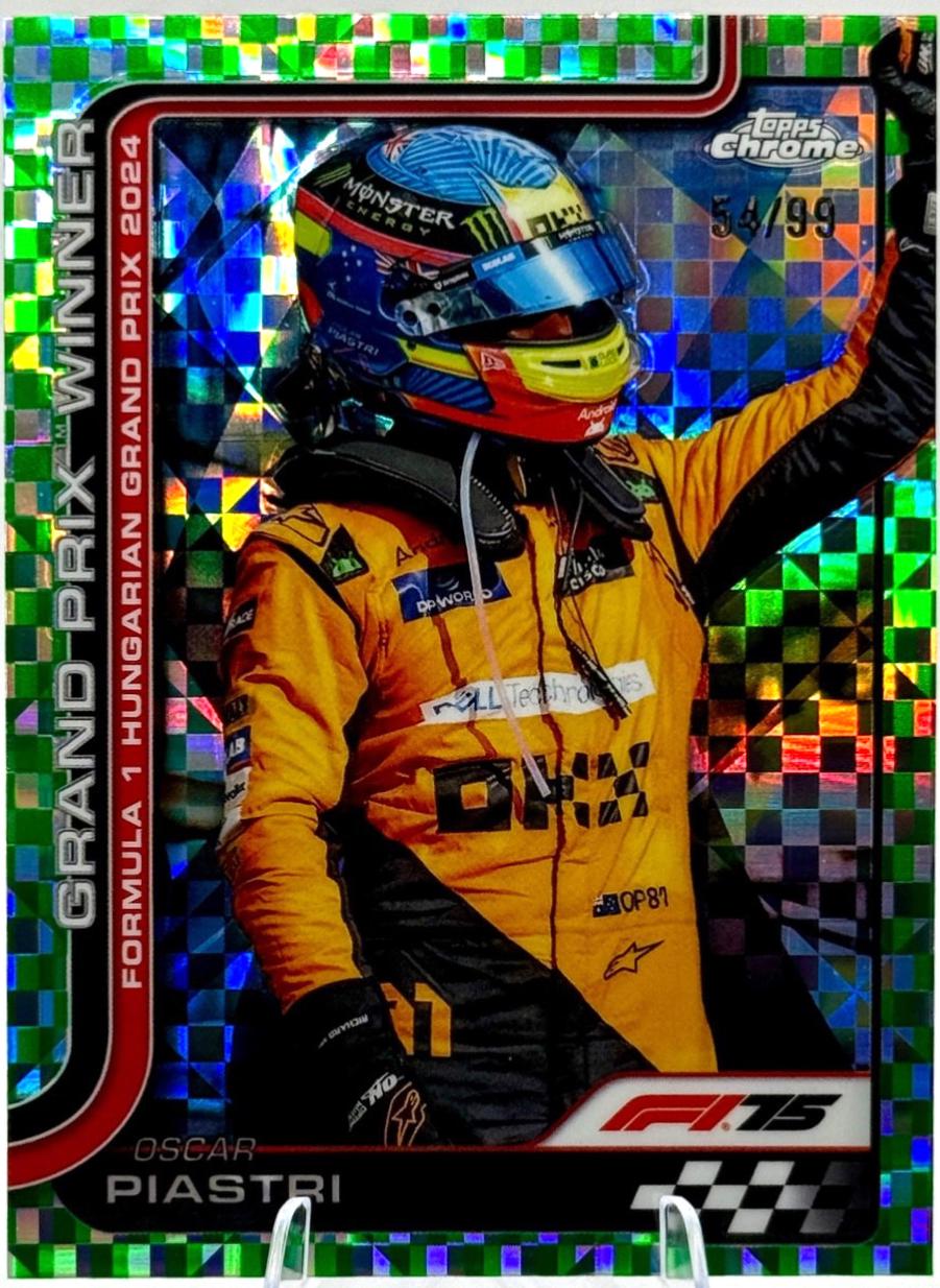 Oscar Piastri [Green Checker Flag Refractor] #105