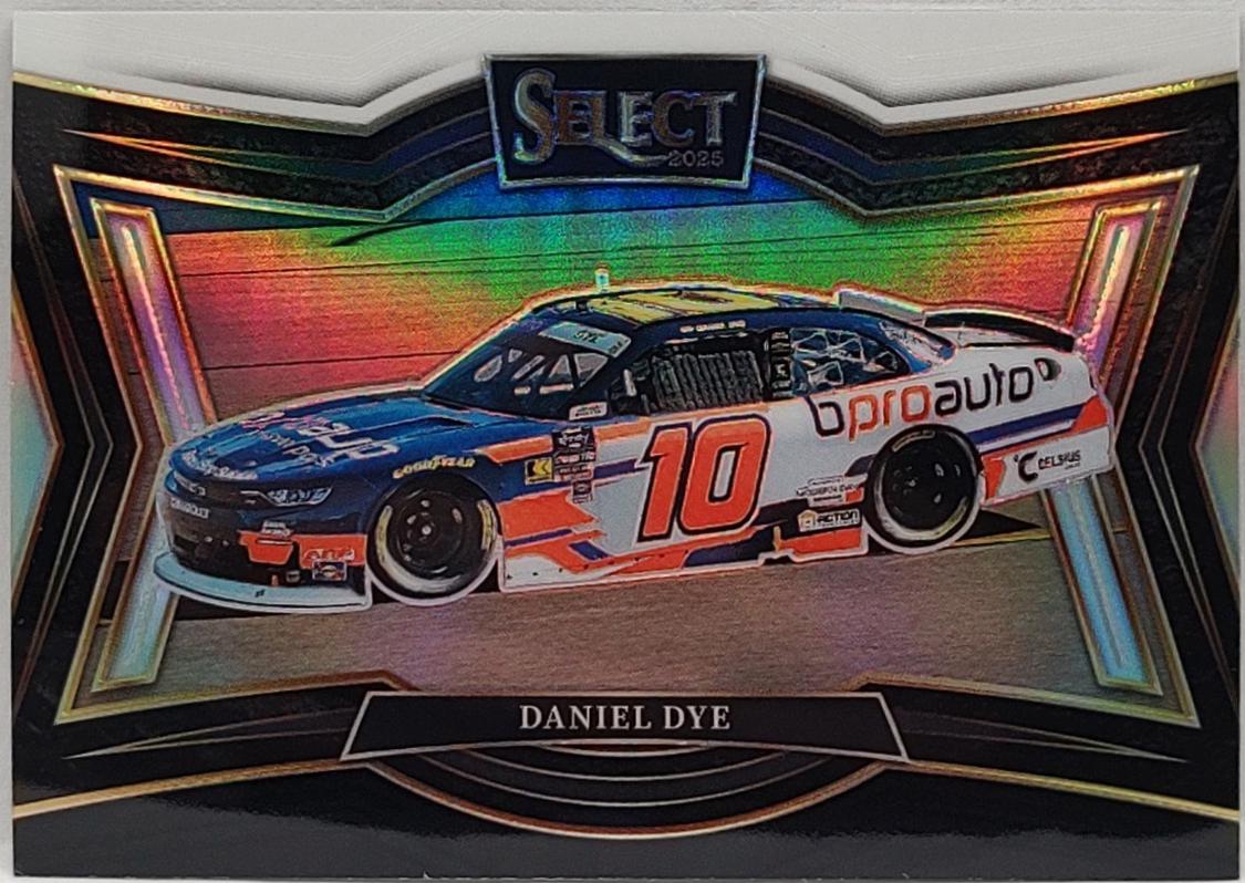 Daniel Dye [Black White Prizm] #130