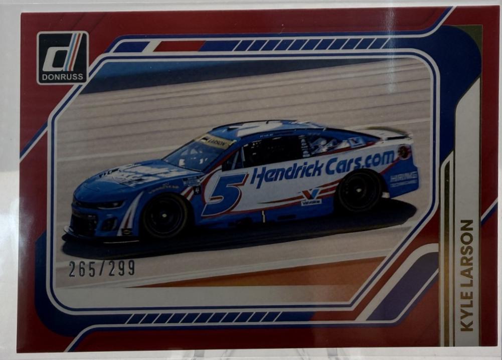 Kyle Larson [Red] #153