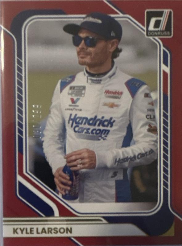 Kyle Larson [Red] #18