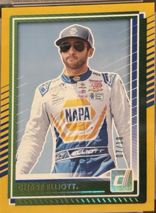 Chase Elliott [Gold] #24