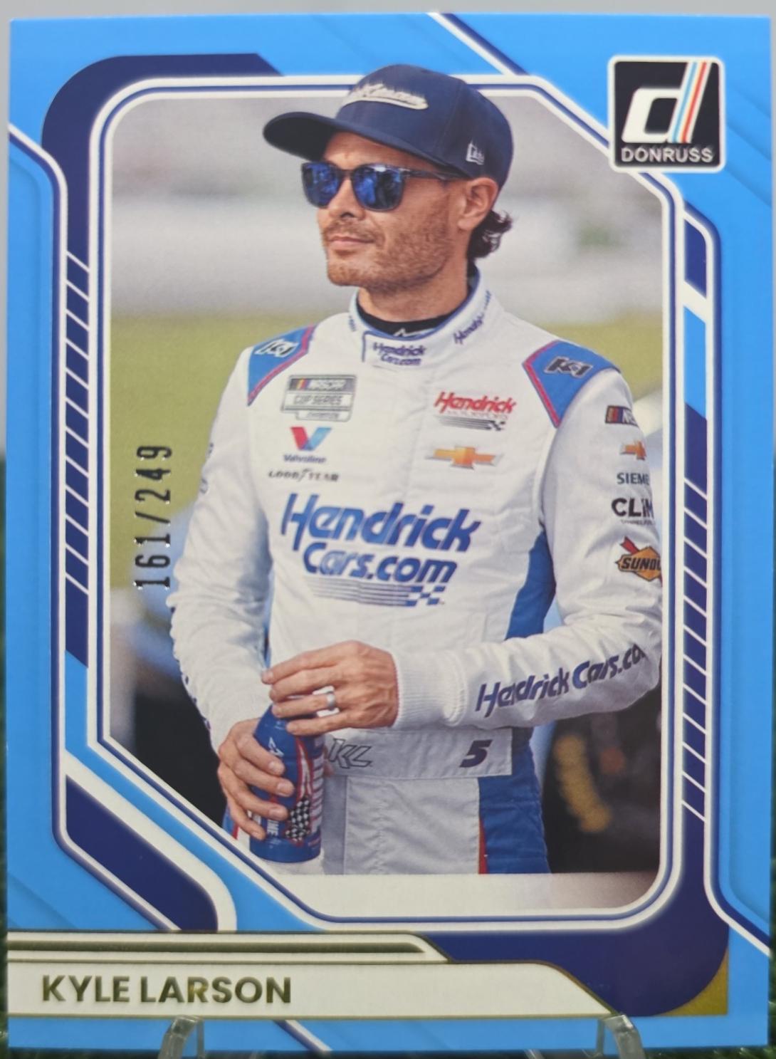 Kyle Larson [Carolina Blue] #18