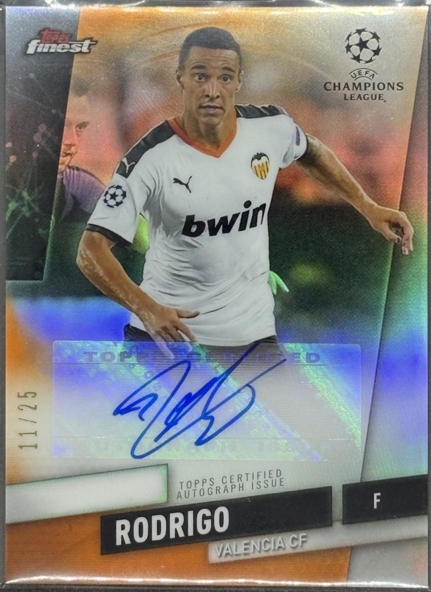 Rodrigo [Orange Wave Refractor] #FA-R