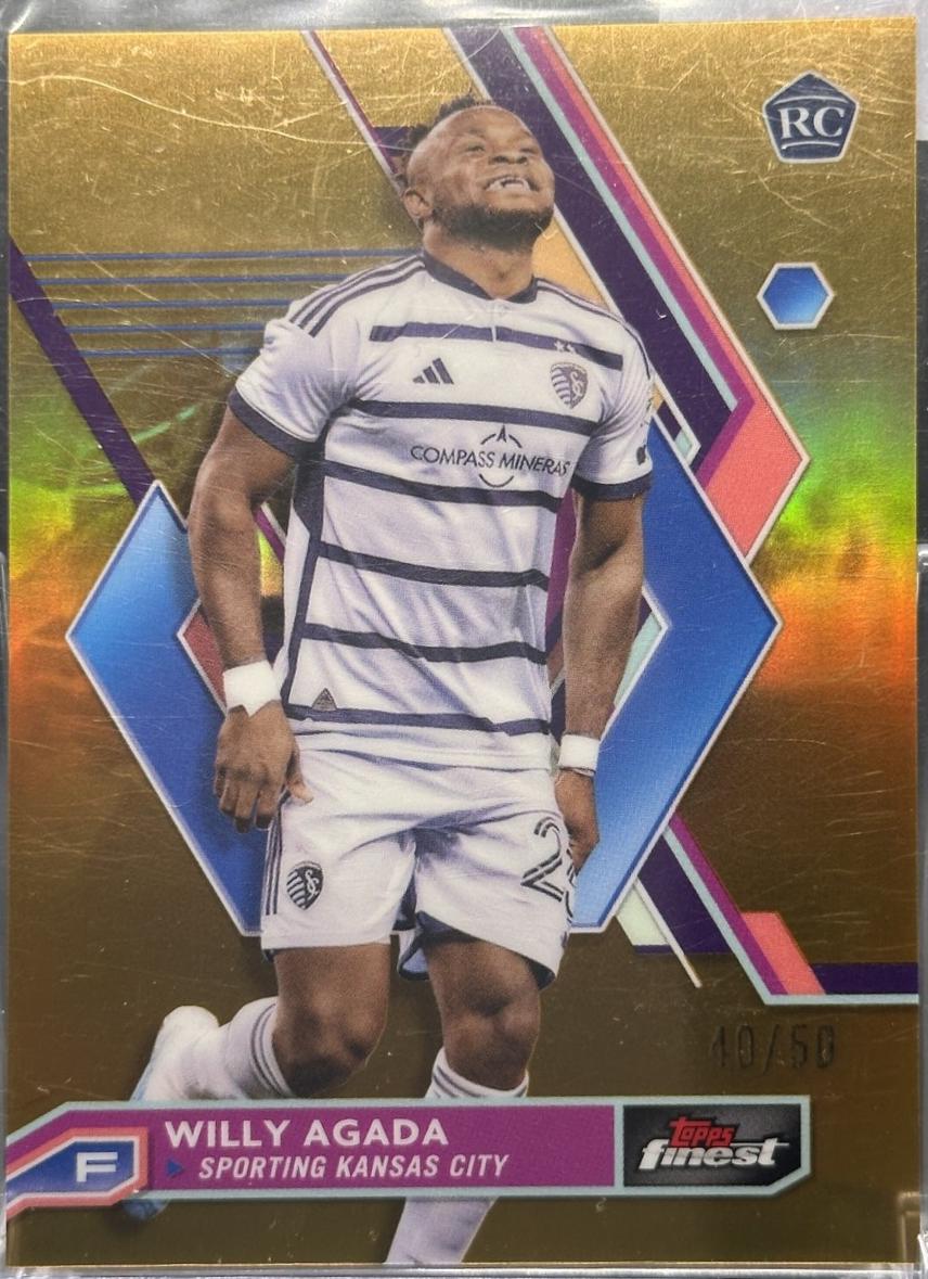 Willy Agada [Gold Refractor] #71