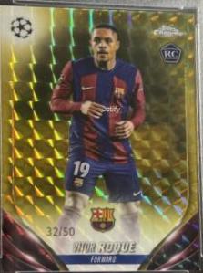 Vitor Roque [Geometric Gold Refractor] #28