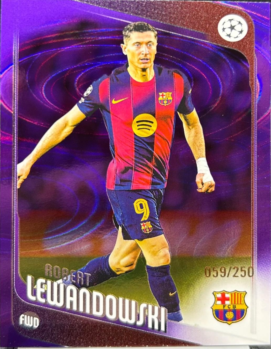Robert Lewandowski [Purple Foil] #54