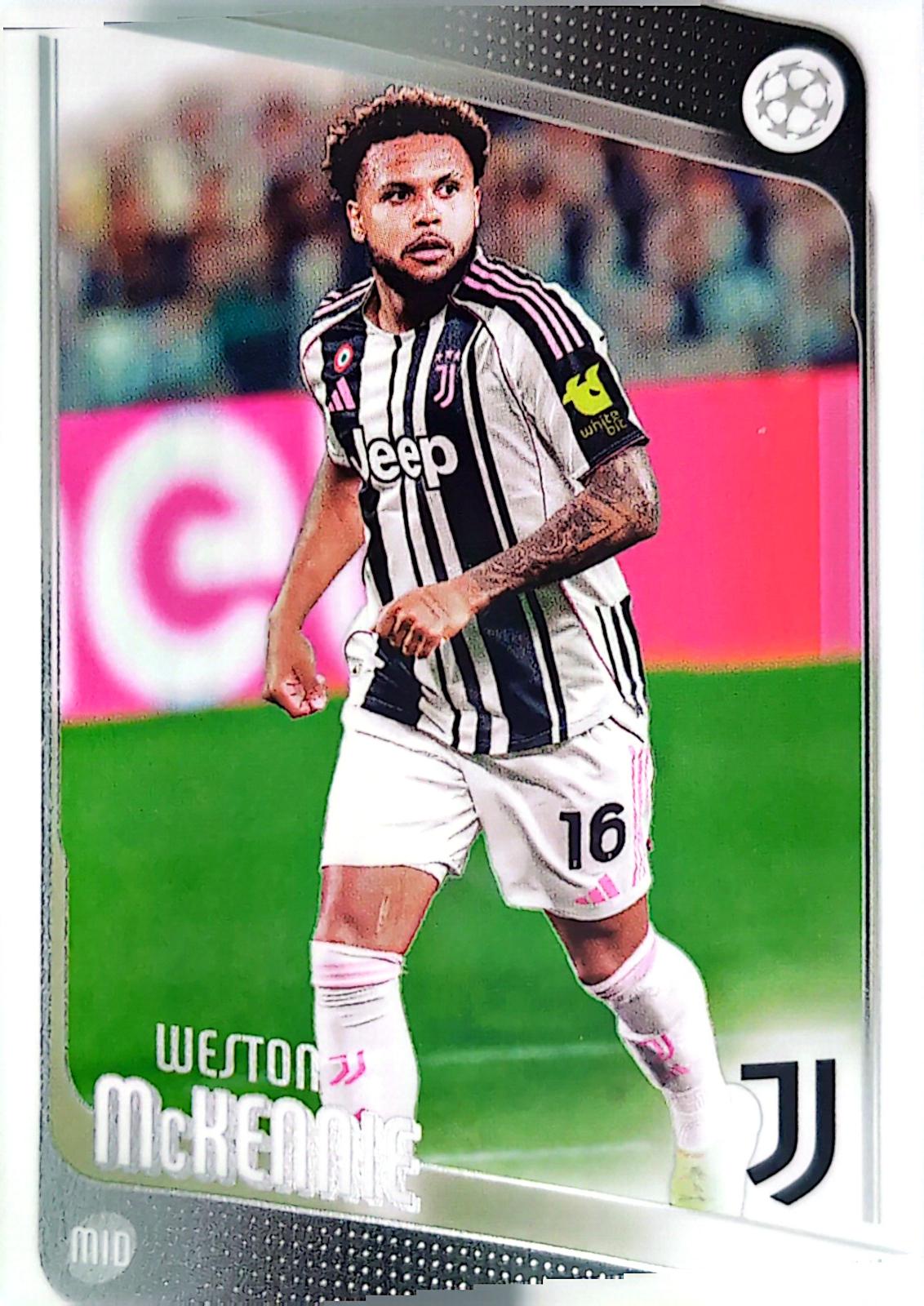 Weston McKennie #15