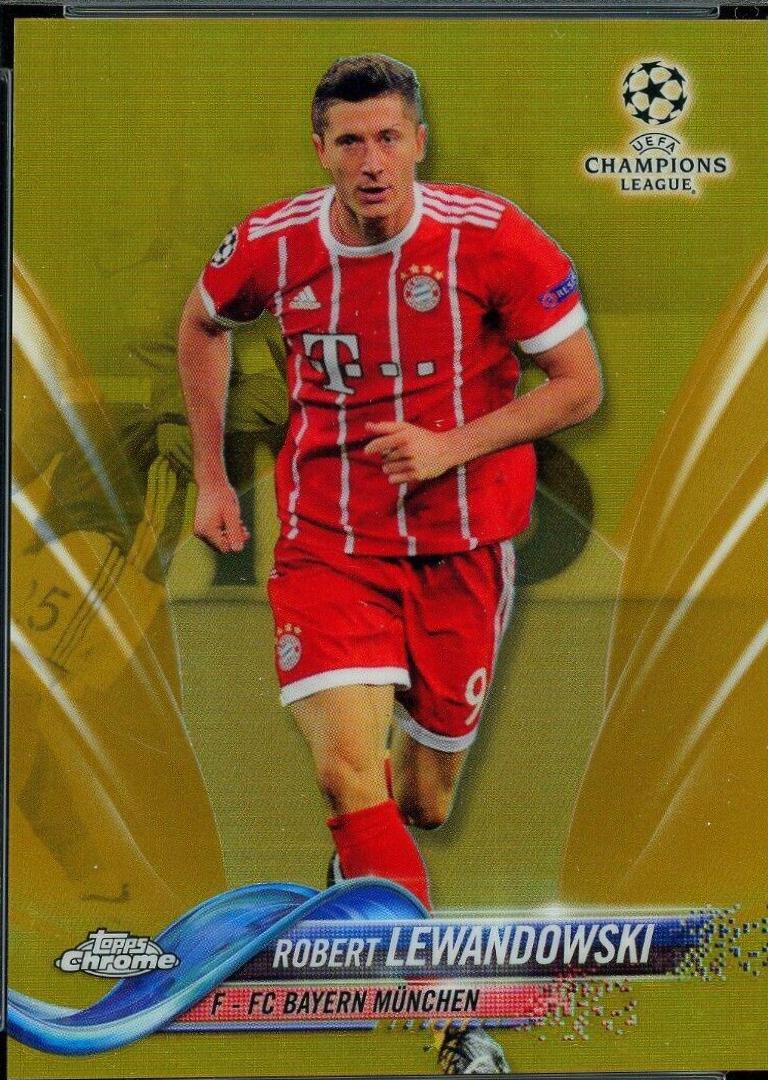 Robert Lewandowski [Gold Refractor] #78