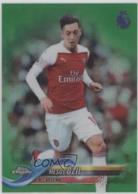 Mesut Ozil [Green Refractor] #90
