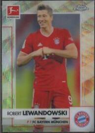 Robert Lewandowski [Xfractor] #80