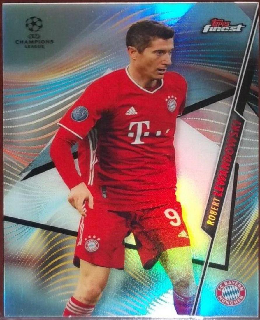 Robert Lewandowski [Refractor] #50