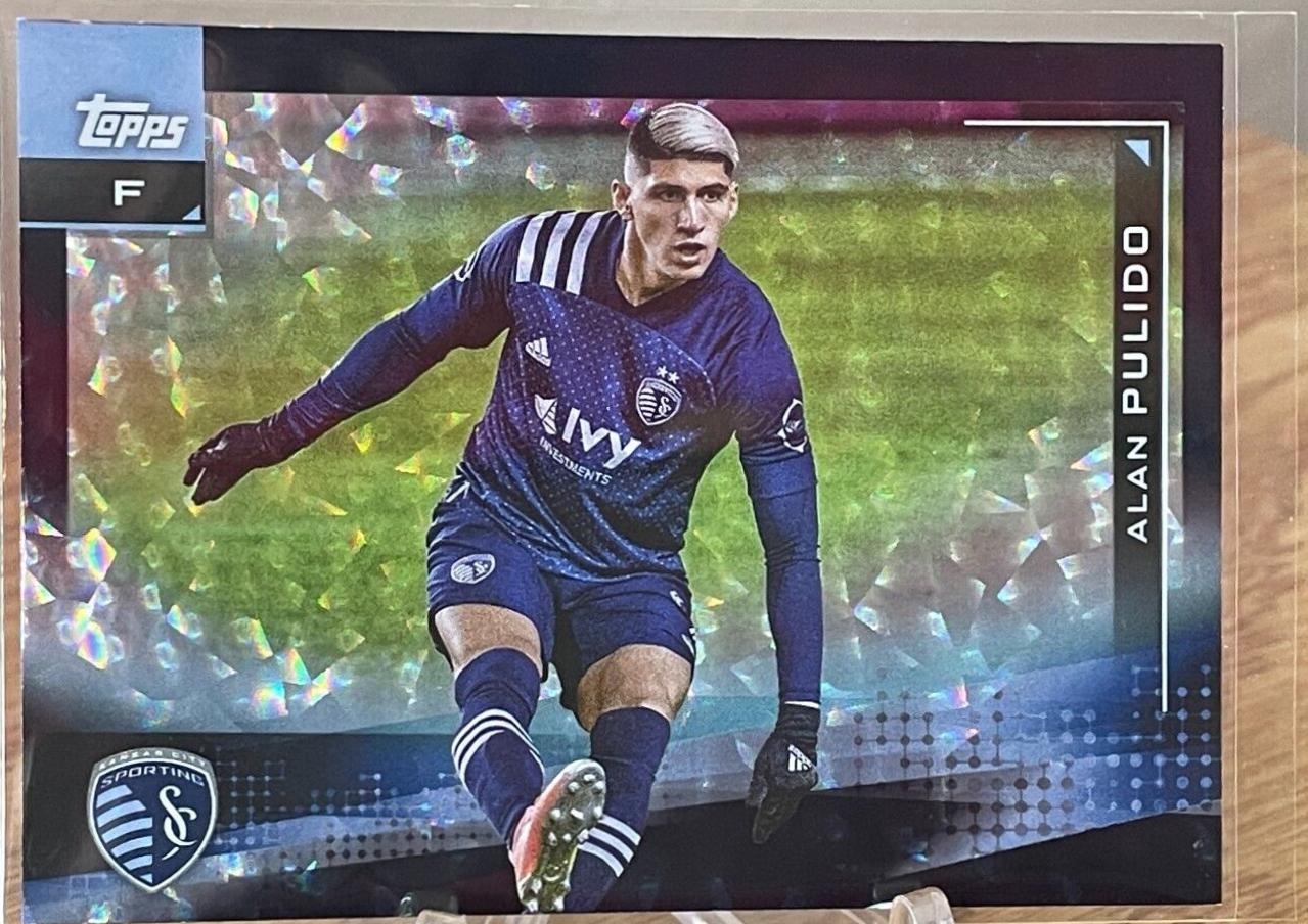 Alan Pulido [Icy Black Foil] #78