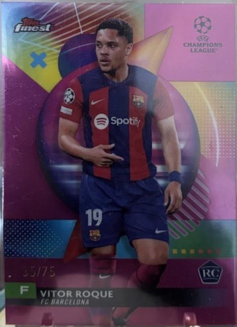 Vitor Roque [Rose Gold Refractor] #125