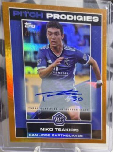 Niko Tsakiris [Autograph Orange] #100