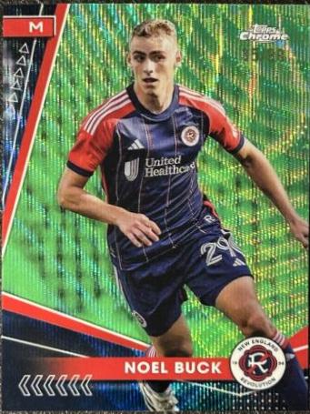 Noel Buck [Neon Green Wave Refractor] #152